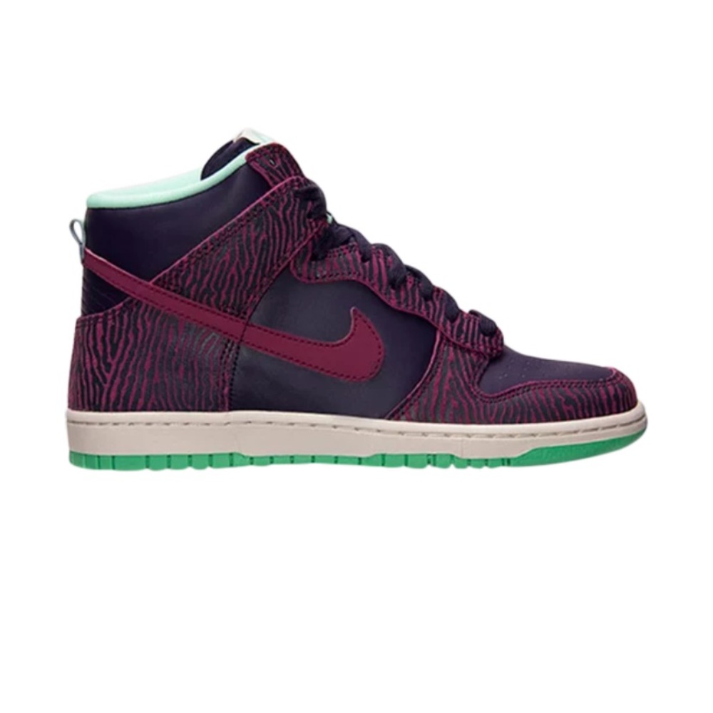 Nike Dunks